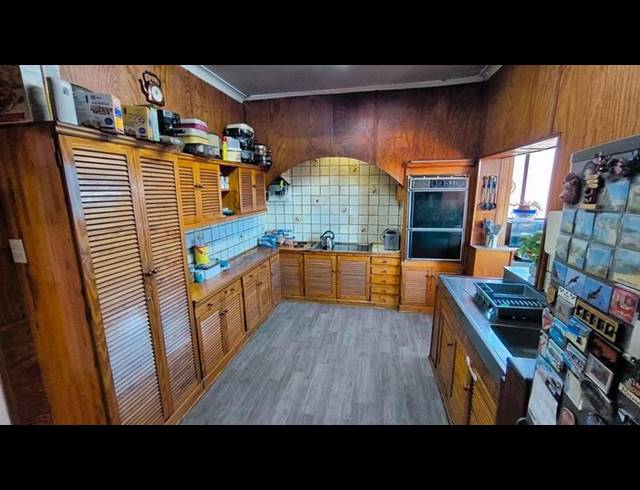3 BEDROOM HOUSE FOR SALE IN THE HILL